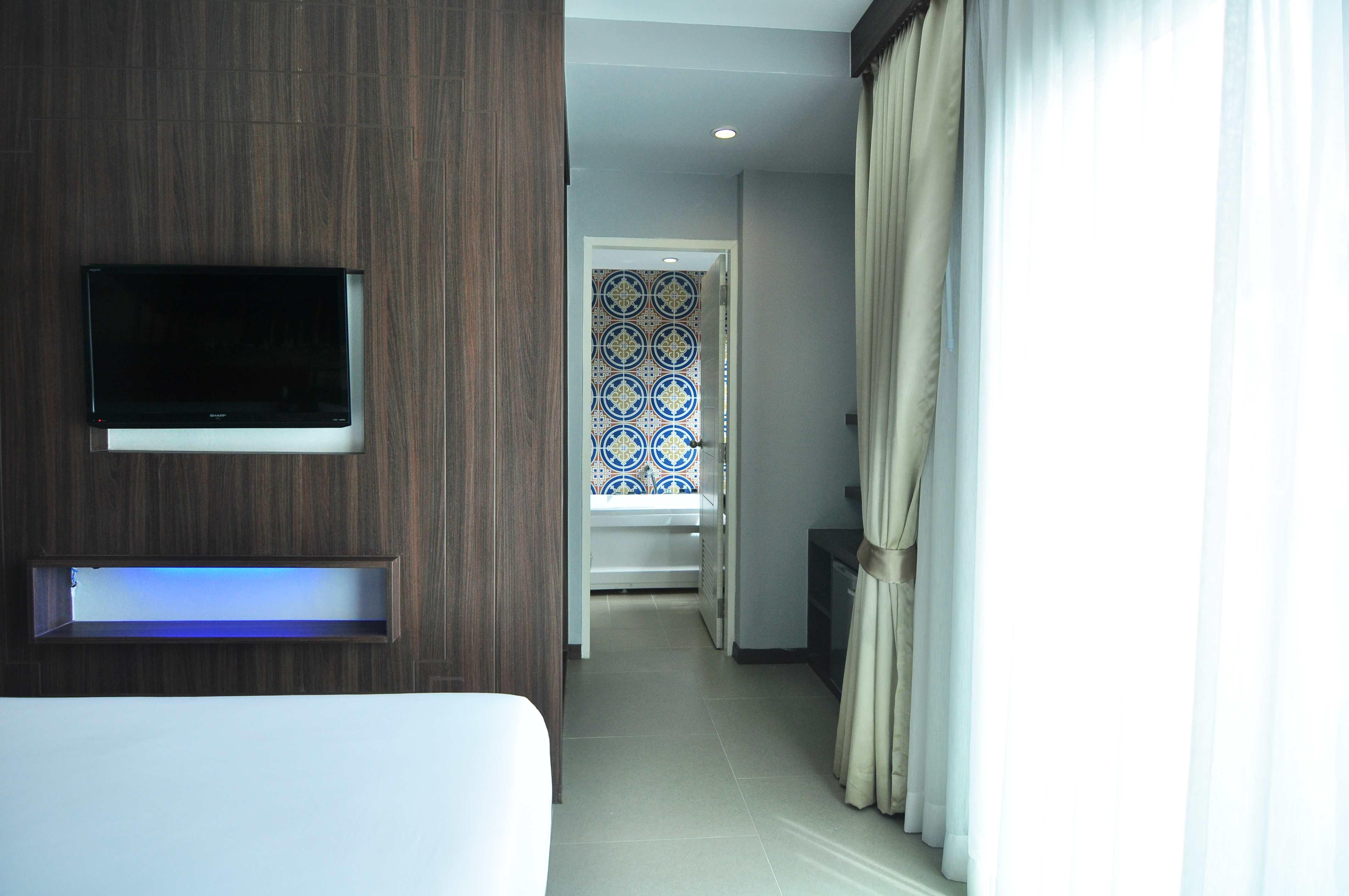 The Aim Patong Hotel Exterior photo